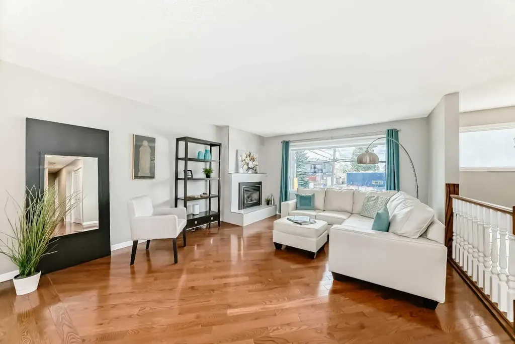 2212 4 Street NE Calgary AB T3E 4T9