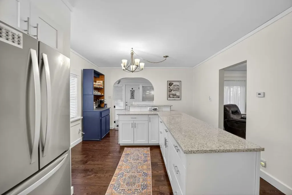 1919 14 Street Didsbury AB T0M 0W0