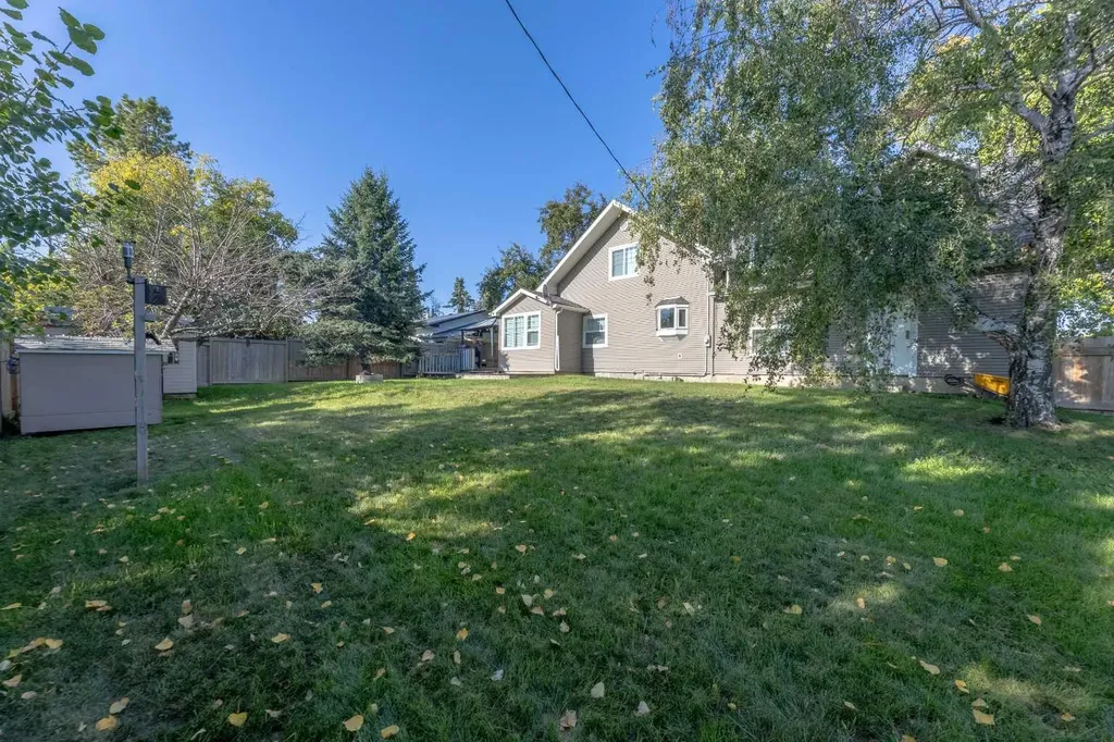 1919 14 Street Didsbury AB T0M 0W0