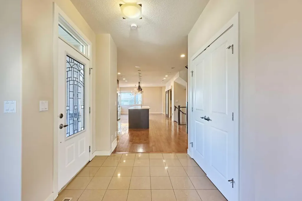 1840 Westmount Road NW Calgary AB T2N 3M5