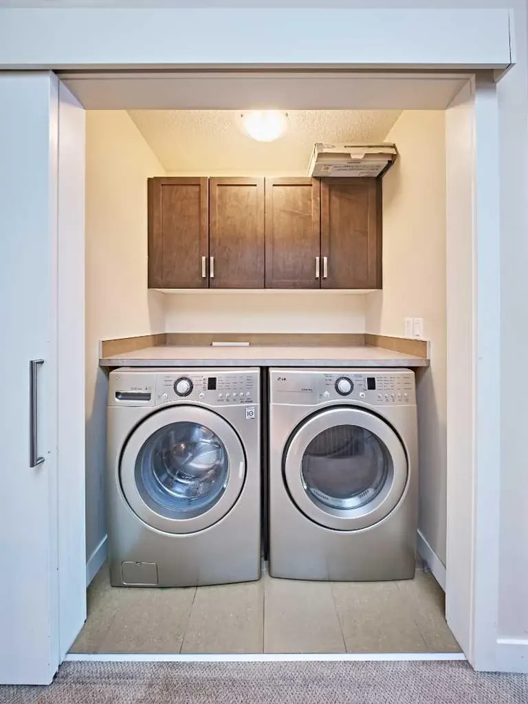 1840 Westmount Road NW Calgary AB T2N 3M5