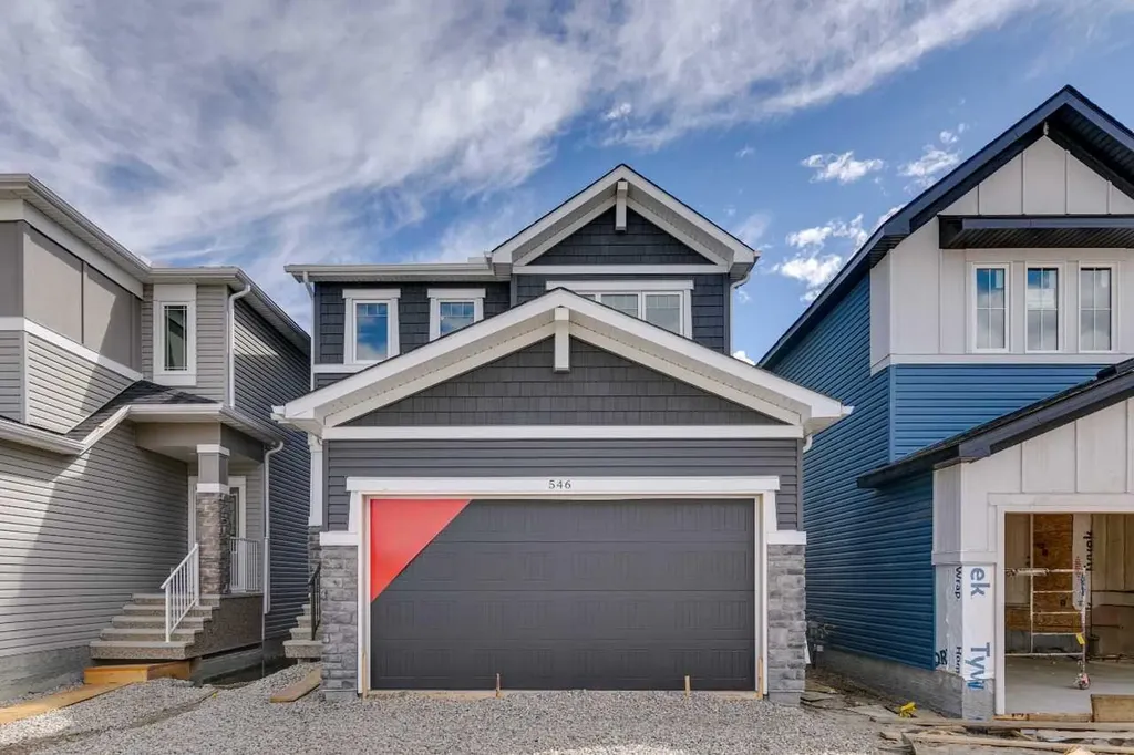 546 Hotchkiss Manor Calgary AB T3S0J9