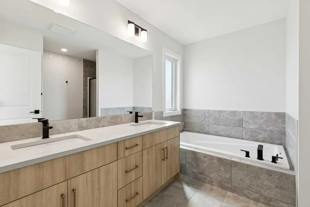 546 Hotchkiss Manor Calgary AB T3S0J9
