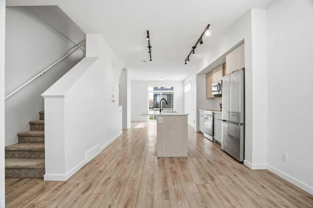 32 Walgrove Common SE Calgary AB T2X 4C2
