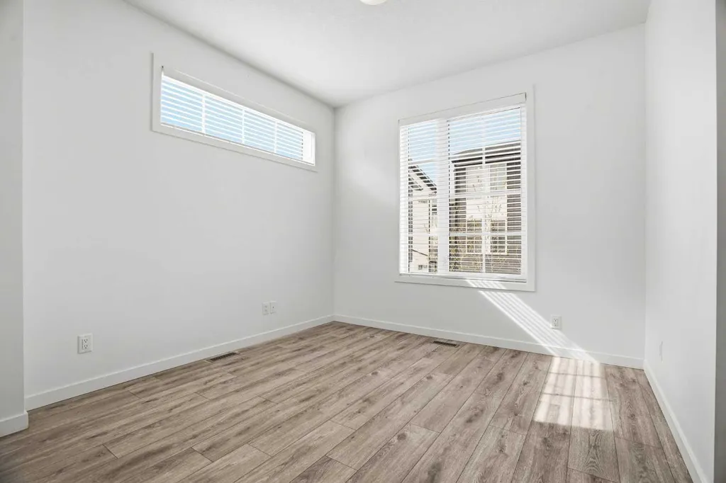 32 Walgrove Common SE Calgary AB T2X 4C2