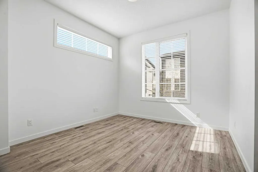 32 Walgrove Common SE Calgary AB T2X 4C2