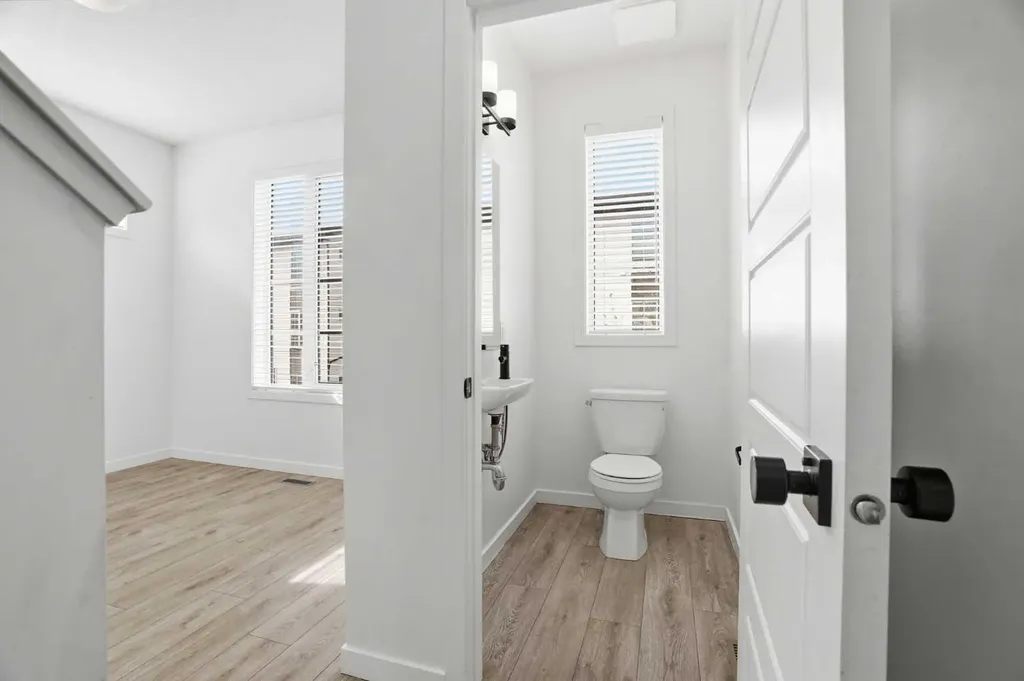 32 Walgrove Common SE Calgary AB T2X 4C2