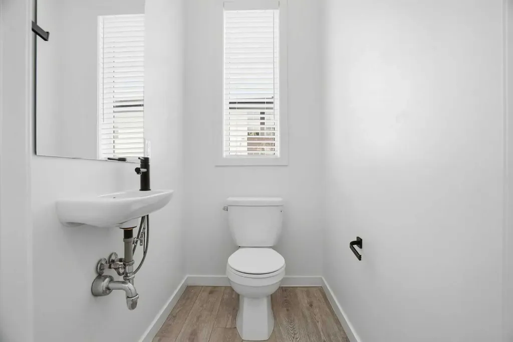 32 Walgrove Common SE Calgary AB T2X 4C2