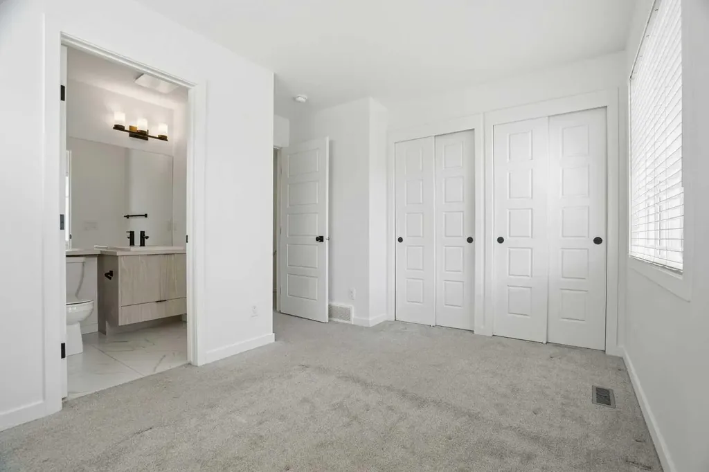 32 Walgrove Common SE Calgary AB T2X 4C2