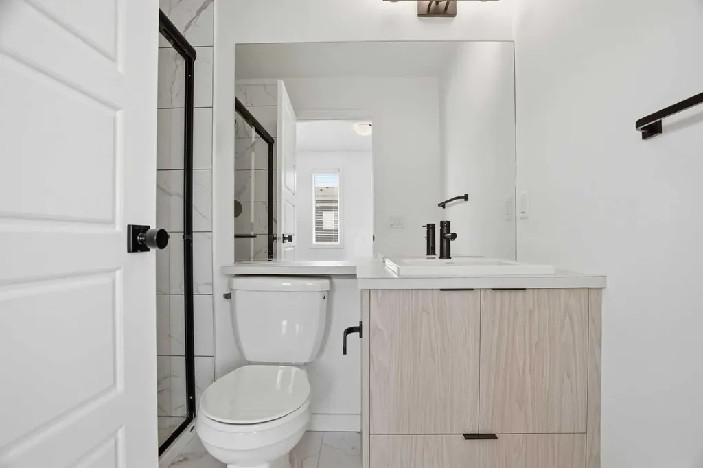 32 Walgrove Common SE Calgary AB T2X 4C2