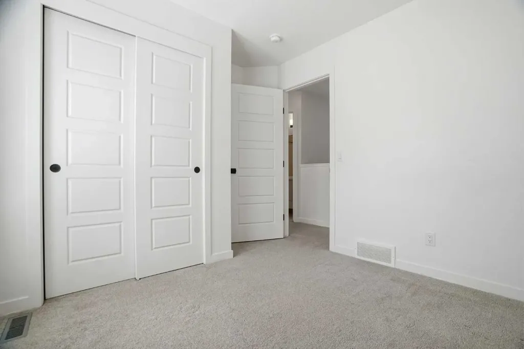 32 Walgrove Common SE Calgary AB T2X 4C2