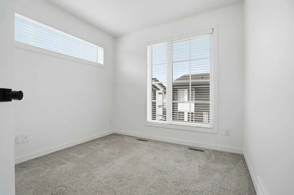 32 Walgrove Common SE Calgary AB T2X 4C2