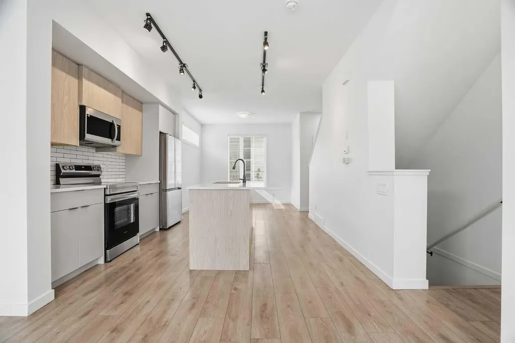 32 Walgrove Common SE Calgary AB T2X 4C2
