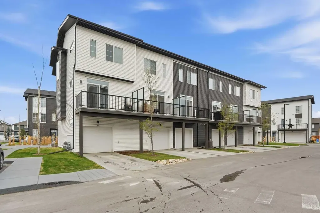 32 Walgrove Common SE Calgary AB T2X 4C2