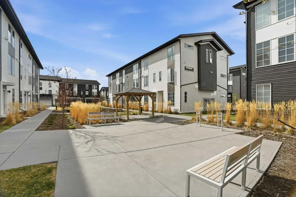 32 Walgrove Common SE Calgary AB T2X 4C2