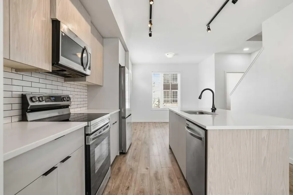32 Walgrove Common SE Calgary AB T2X 4C2