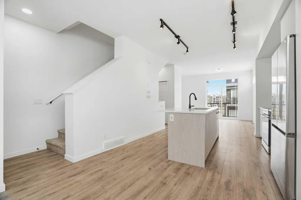 32 Walgrove Common SE Calgary AB T2X 4C2