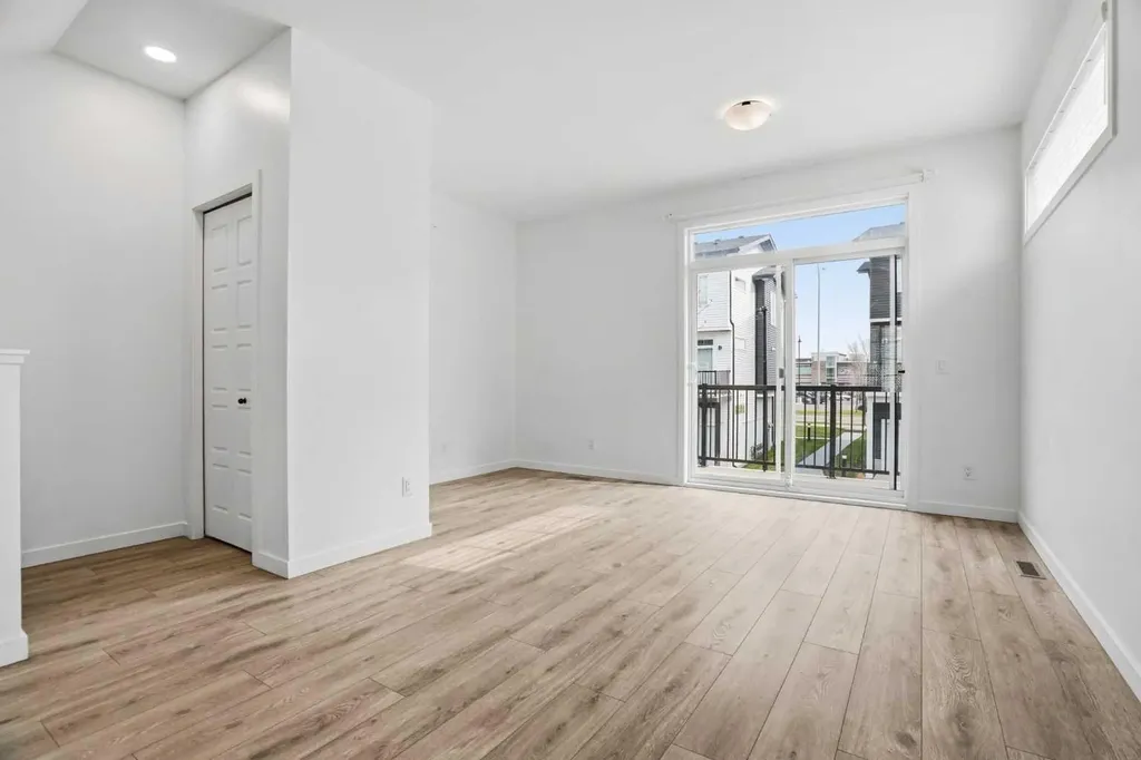 32 Walgrove Common SE Calgary AB T2X 4C2