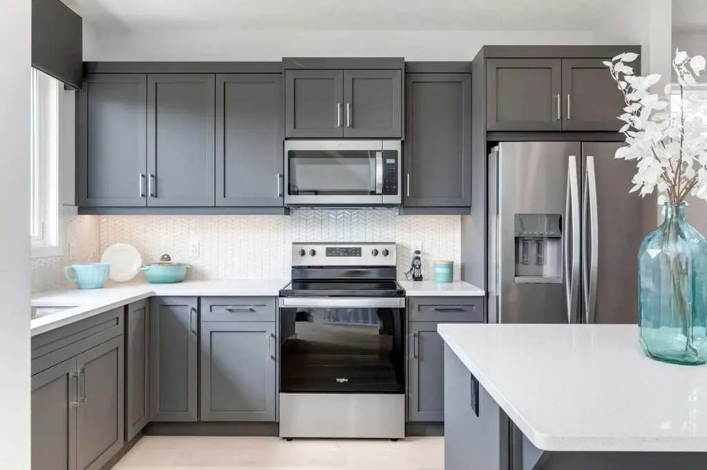 259 Chelsea Road Chestermere AB T1X2P4