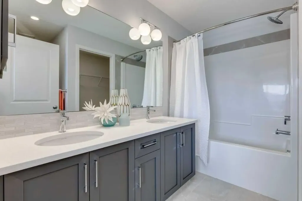 259 Chelsea Road Chestermere AB T1X2P4
