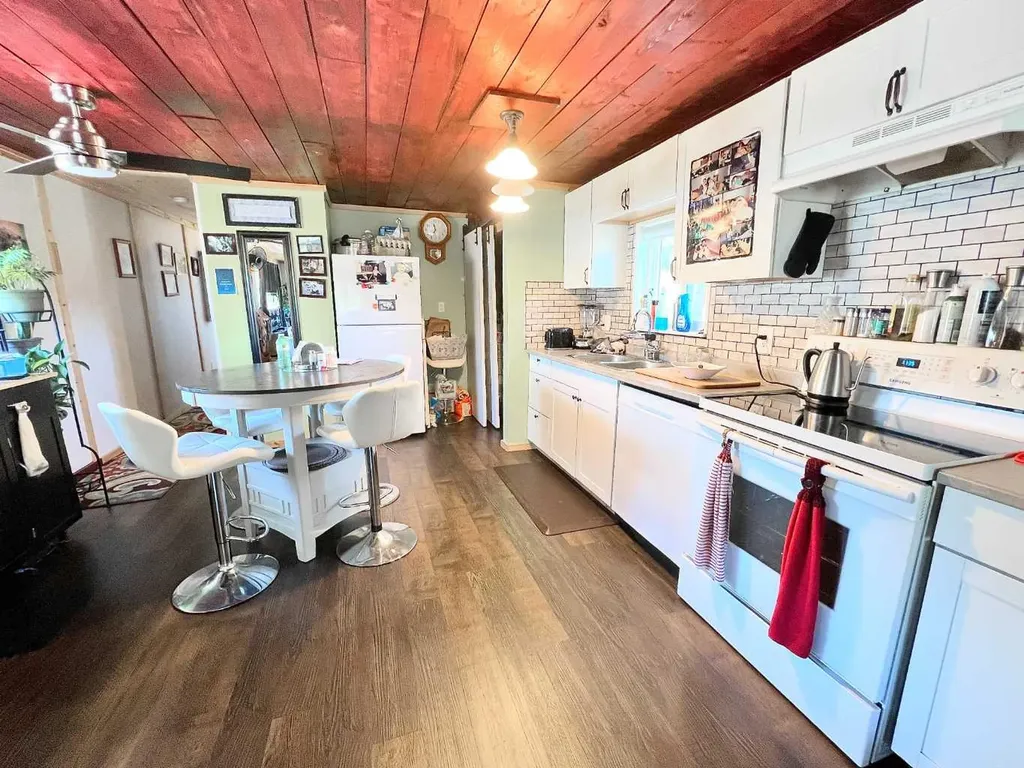 660022 Range Road 225.5 Rural Athabasca County AB T9S 2B7