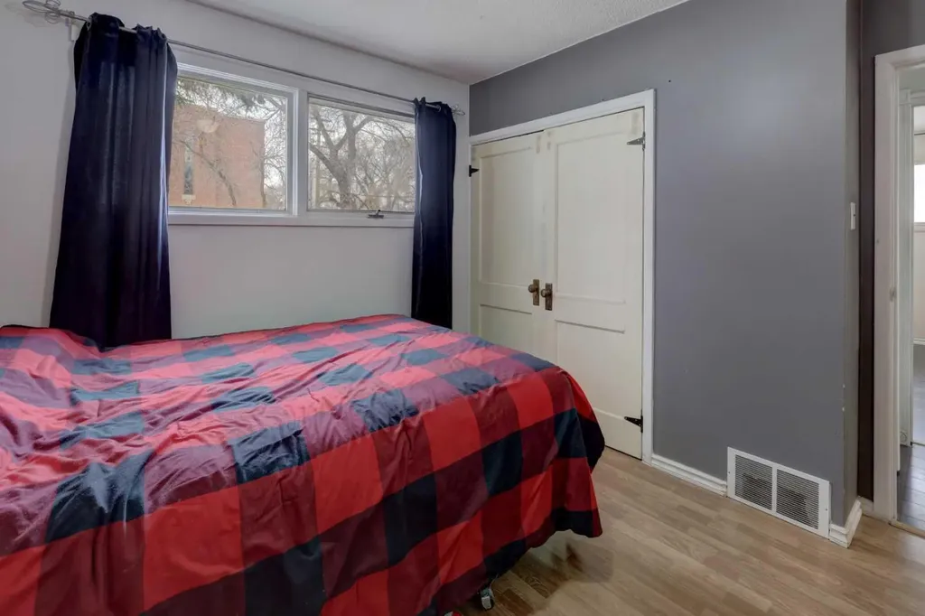 261 2 Avenue W Drumheller AB T0J 0Y4