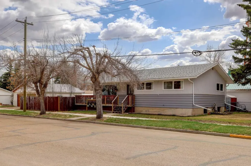 261 2 Avenue W Drumheller AB T0J 0Y4