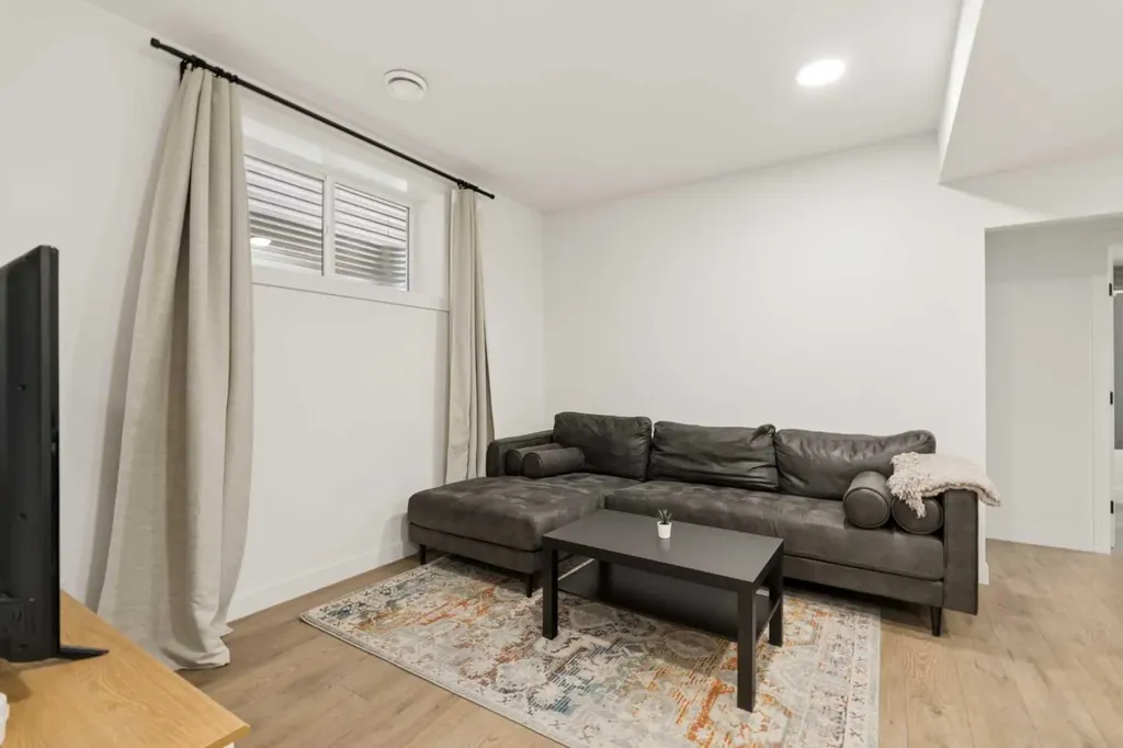 345 Calhoun Common NE Calgary AB T3P 1T2