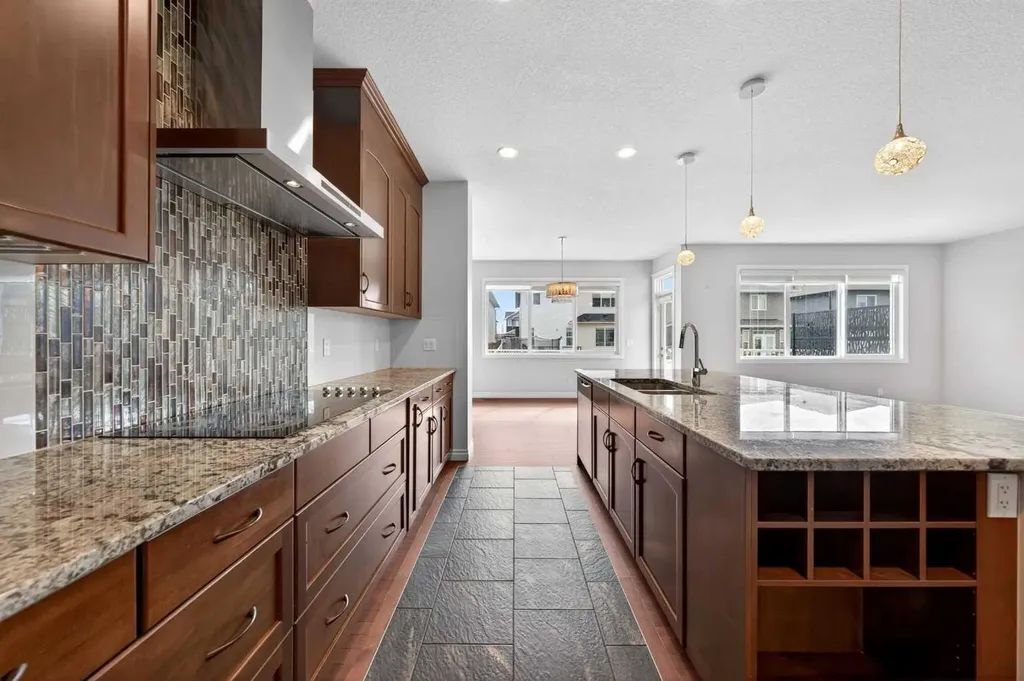 38 Evansfield Terrace NW Calgary AB T3P 0K6