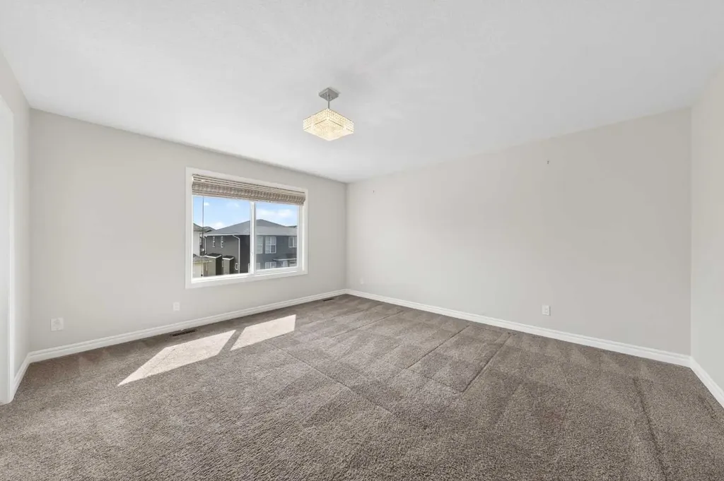 38 Evansfield Terrace NW Calgary AB T3P 0K6
