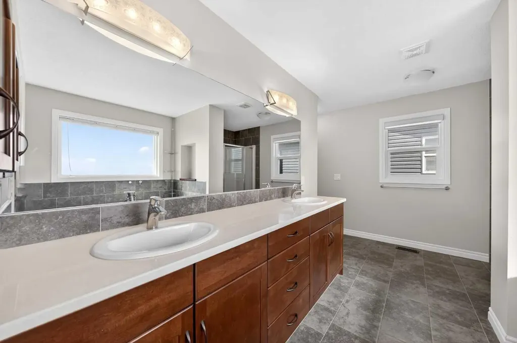38 Evansfield Terrace NW Calgary AB T3P 0K6