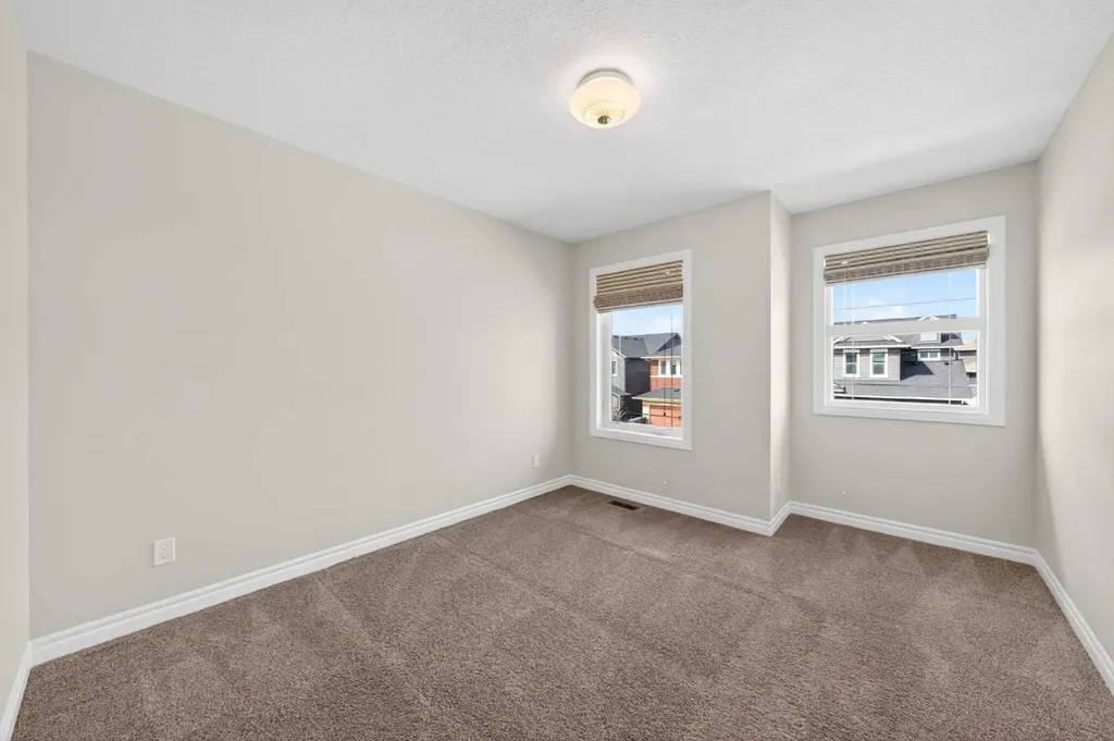 38 Evansfield Terrace NW Calgary AB T3P 0K6