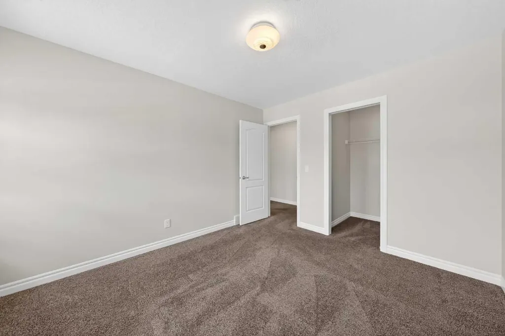 38 Evansfield Terrace NW Calgary AB T3P 0K6