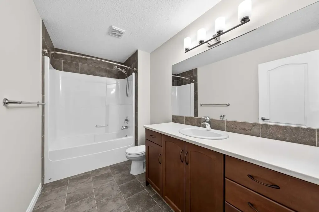 38 Evansfield Terrace NW Calgary AB T3P 0K6