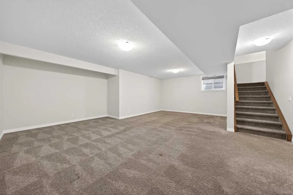 38 Evansfield Terrace NW Calgary AB T3P 0K6