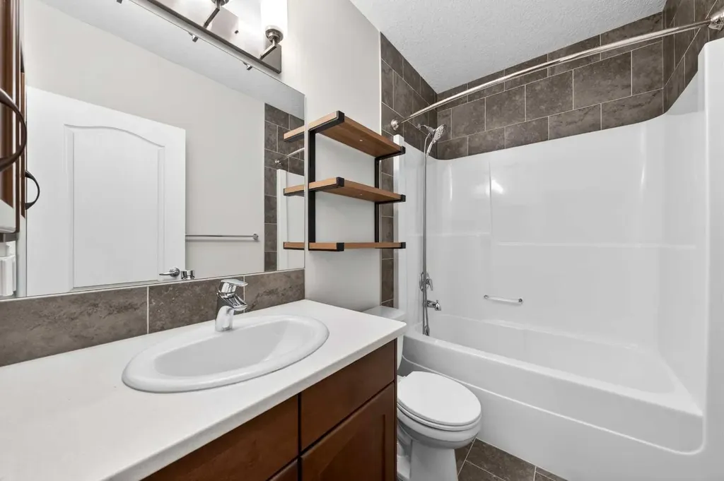 38 Evansfield Terrace NW Calgary AB T3P 0K6