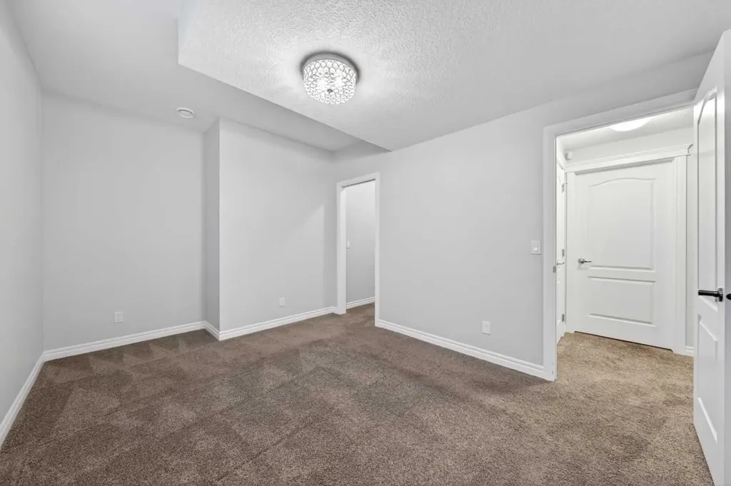 38 Evansfield Terrace NW Calgary AB T3P 0K6
