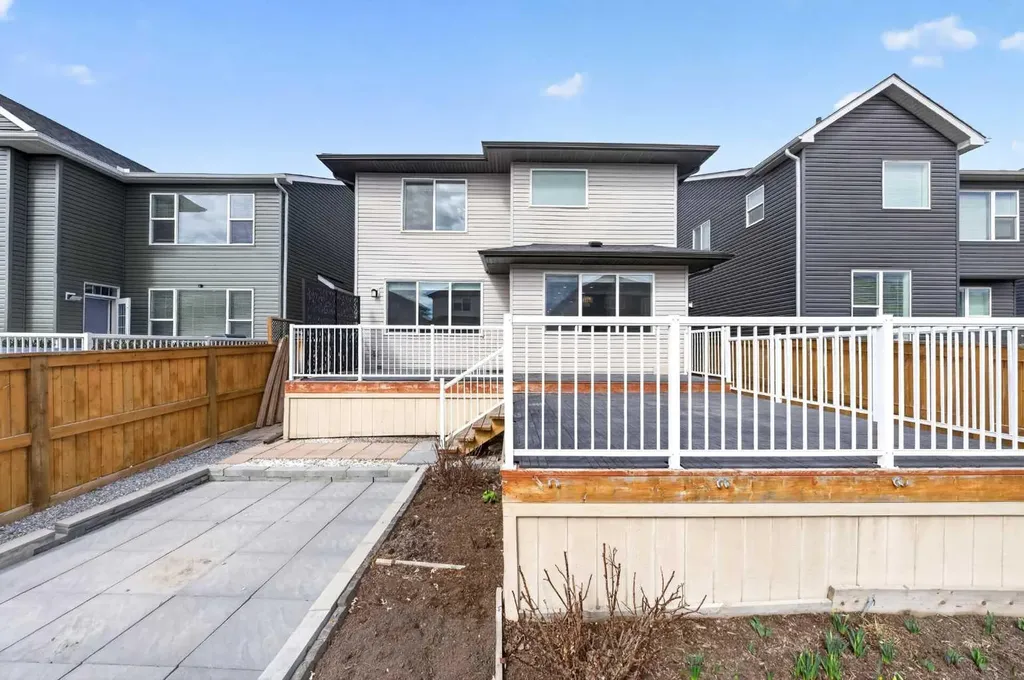 38 Evansfield Terrace NW Calgary AB T3P 0K6