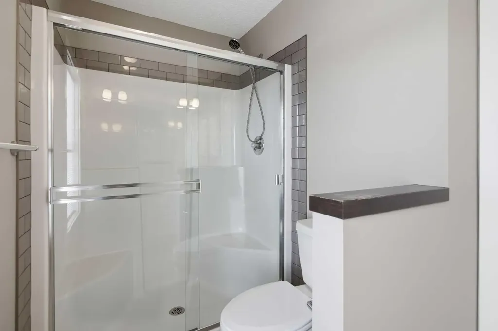 54 Legacy Close SE Calgary AB T2X 0Y9
