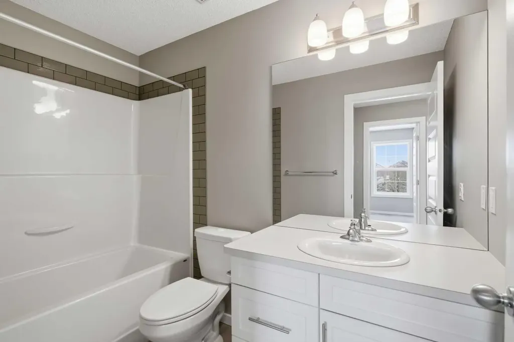 54 Legacy Close SE Calgary AB T2X 0Y9