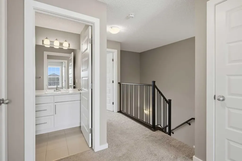 54 Legacy Close SE Calgary AB T2X 0Y9