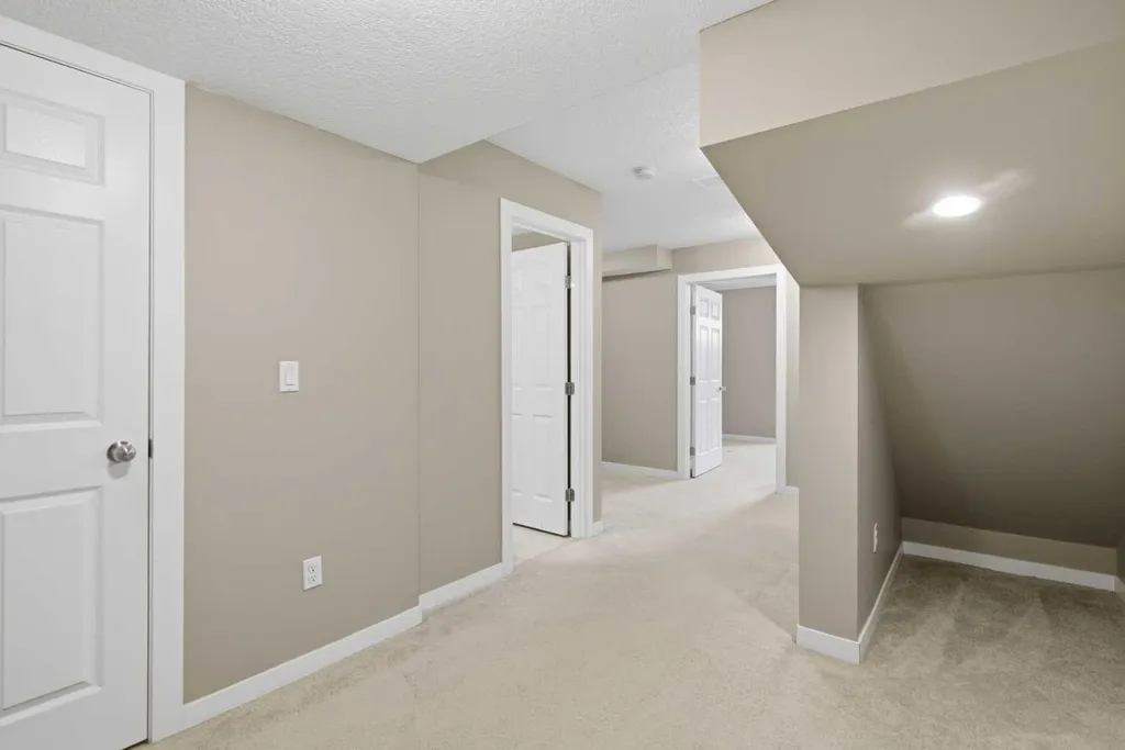 54 Legacy Close SE Calgary AB T2X 0Y9