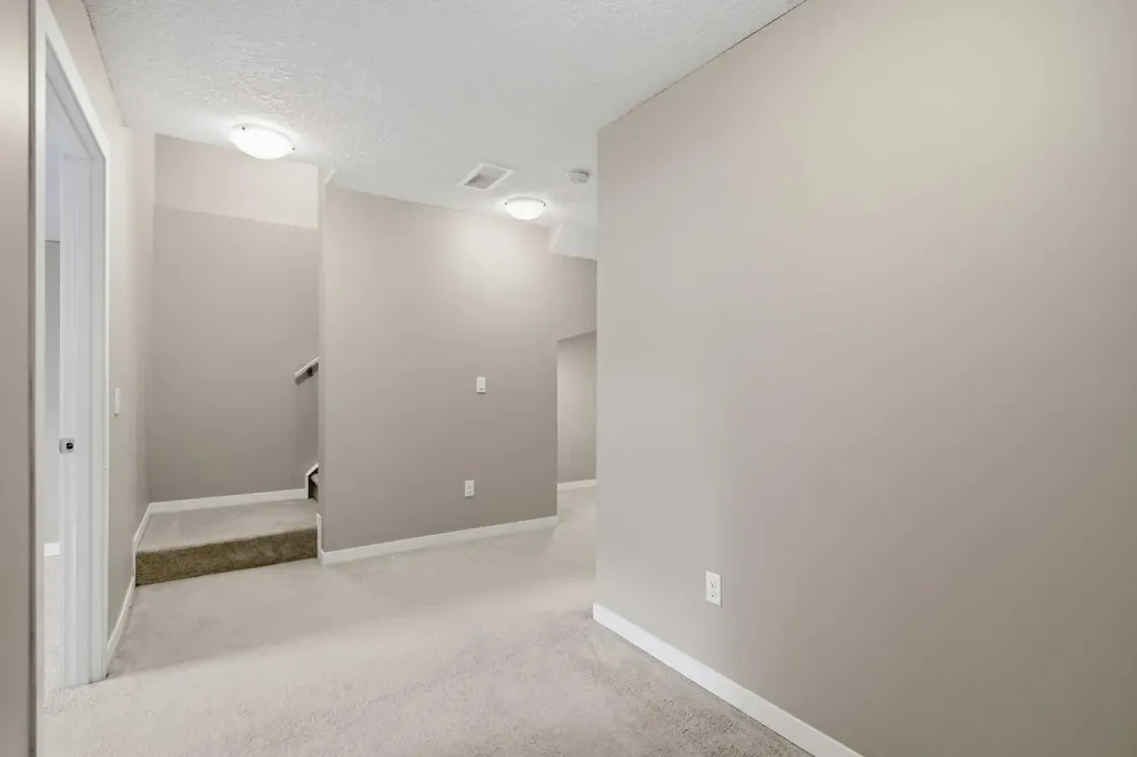 54 Legacy Close SE Calgary AB T2X 0Y9