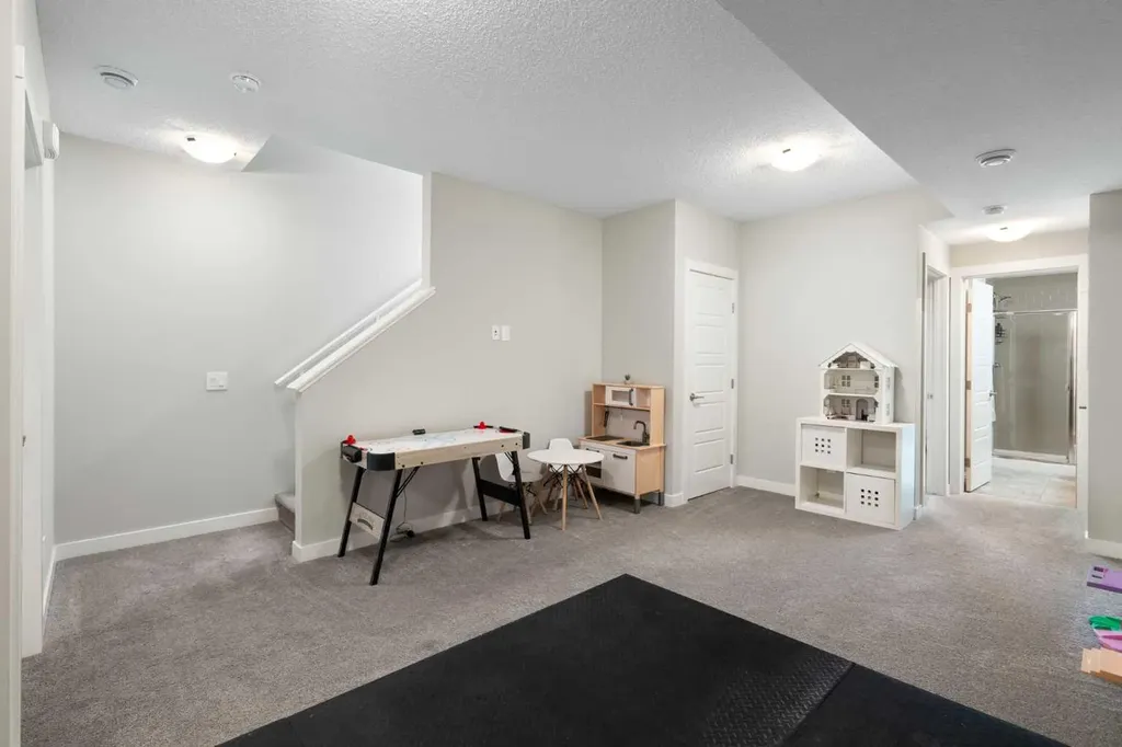 170 Seton Grove SE Calgary AB T3M 2Y9