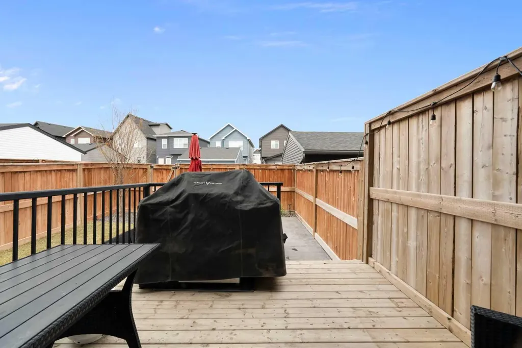 170 Seton Grove SE Calgary AB T3M 2Y9