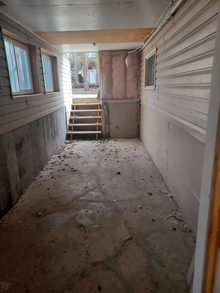 33 Forest Drive Sylvan Lake AB T4S 1H4