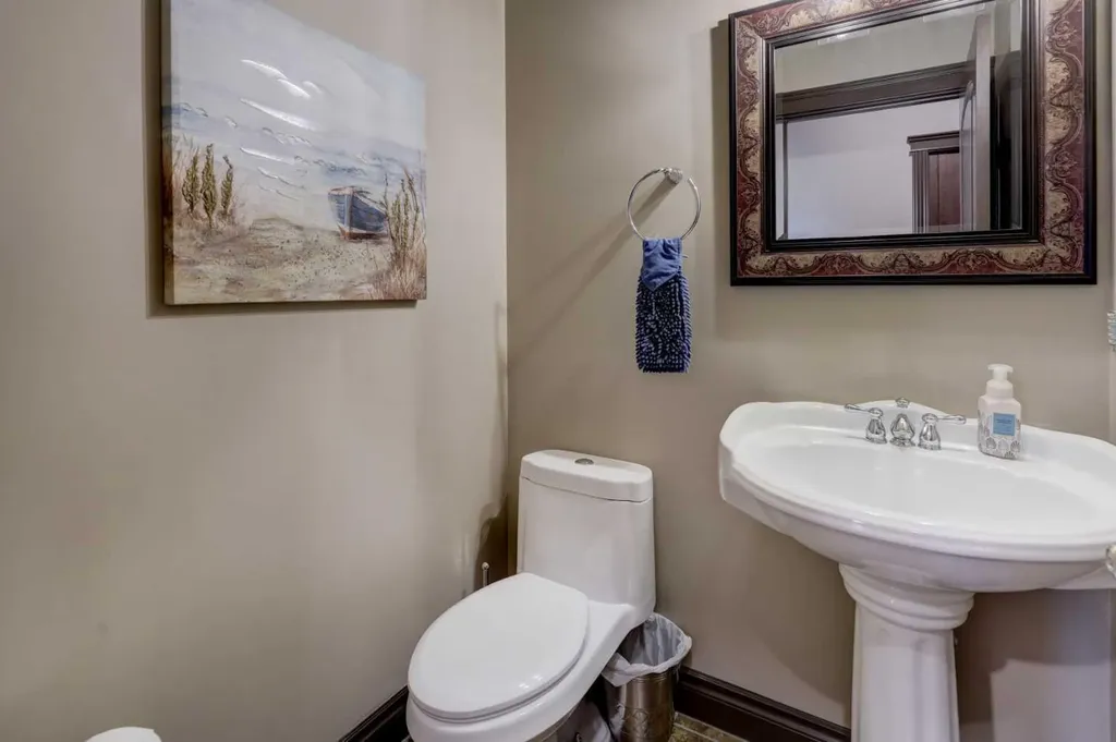 12 Willow Point Drumheller AB T0J 0Y0