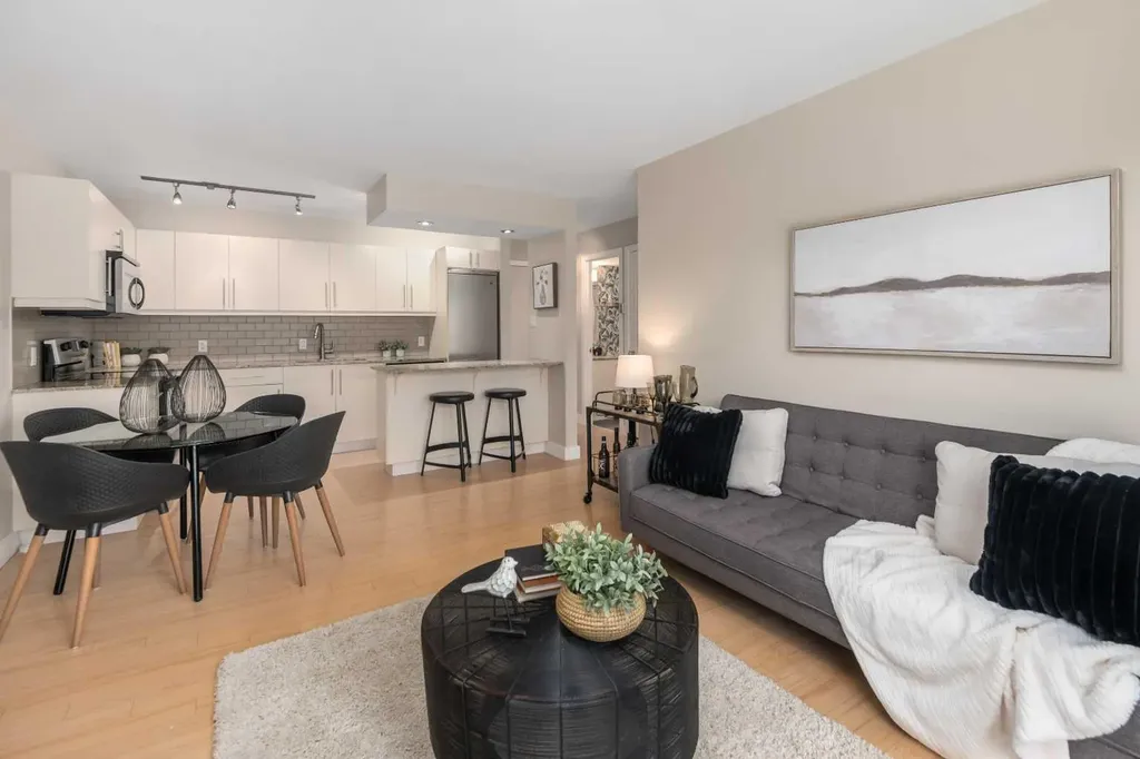 824 4 Avenue NW Calgary AB T2N 0M8