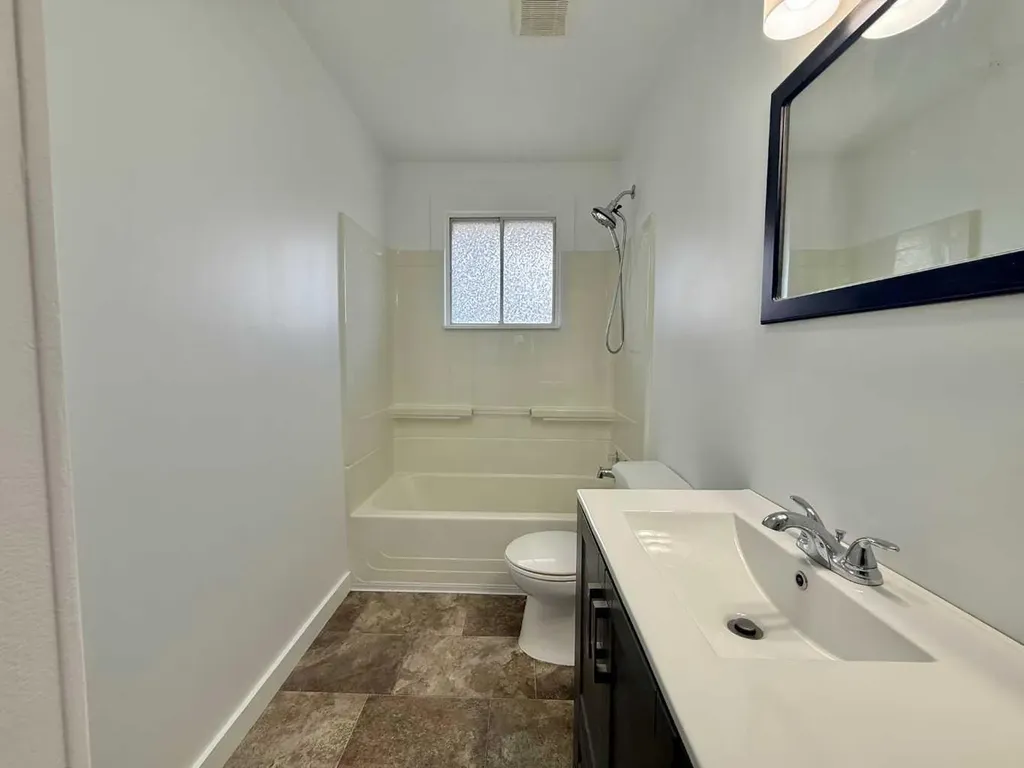 114 Willow Drive Hinton AB T7V1E5