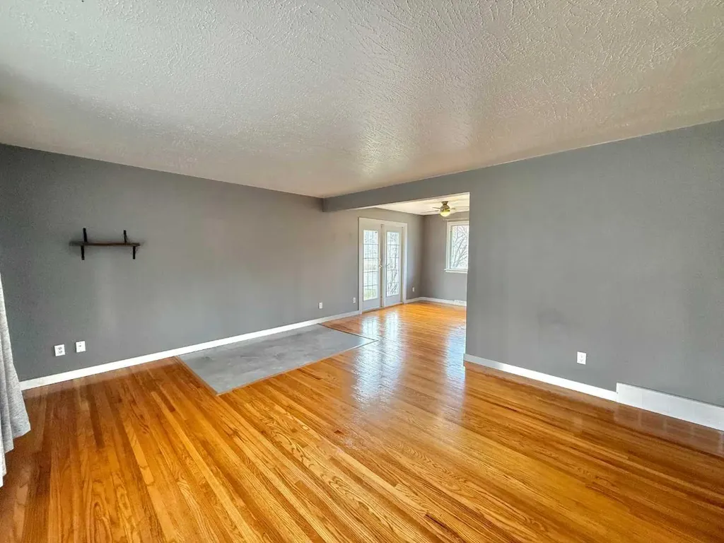 114 Willow Drive Hinton AB T7V1E5